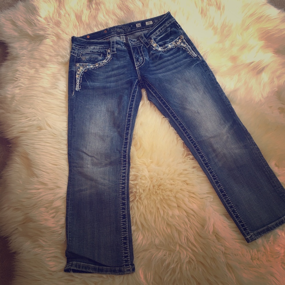 Cuffed Capri Miss Me size 26
